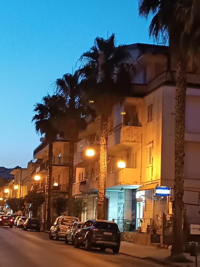 B&B Malafemmena Agropoli Bagian luar foto