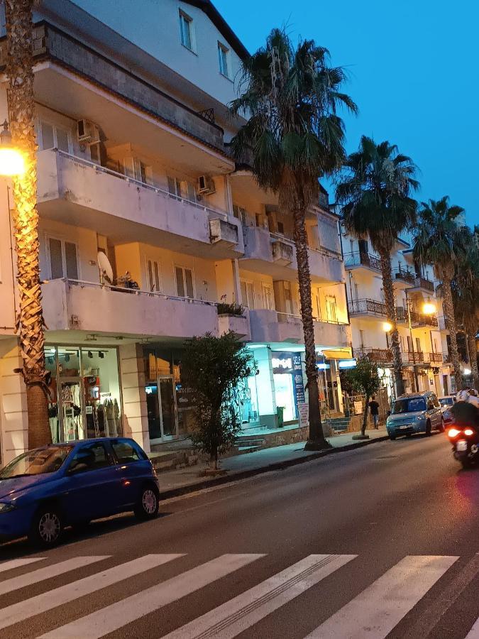 B&B Malafemmena Agropoli Bagian luar foto